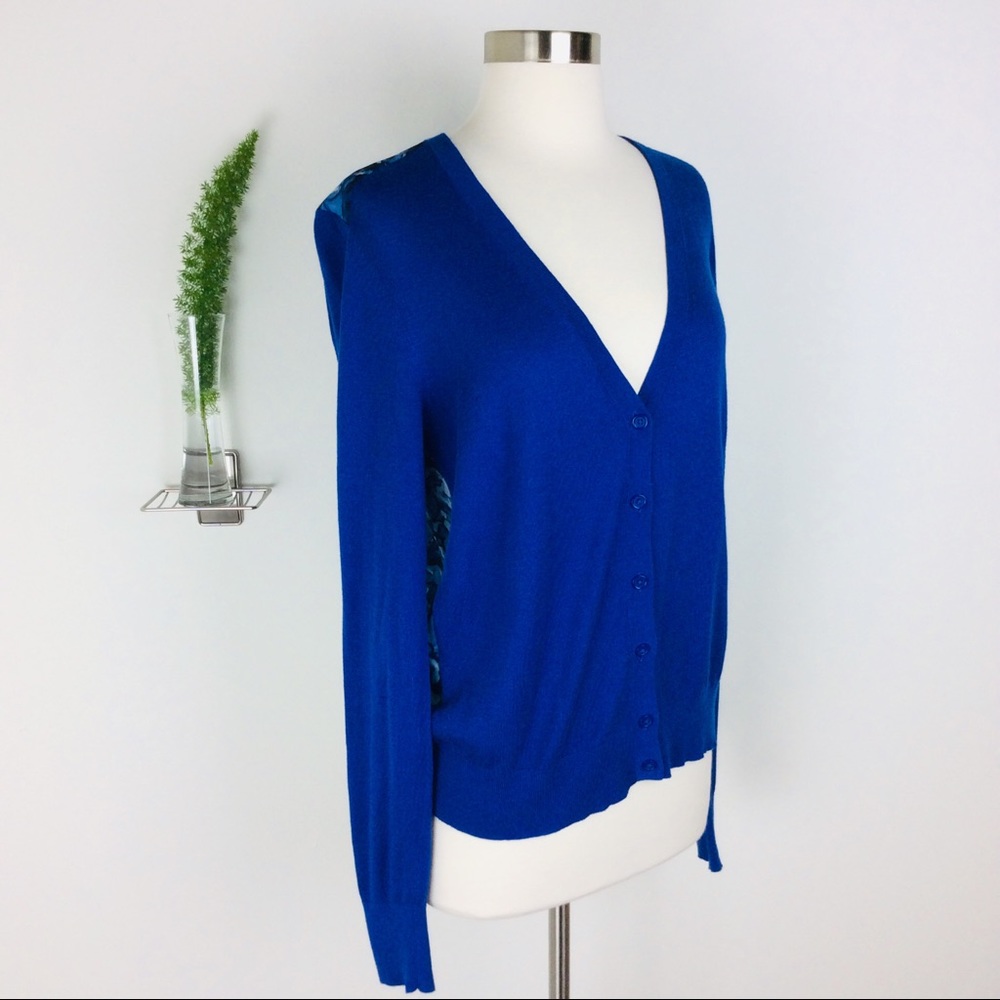 LOFT Ann Taylor Beautiful Blue Floral Cardigan M